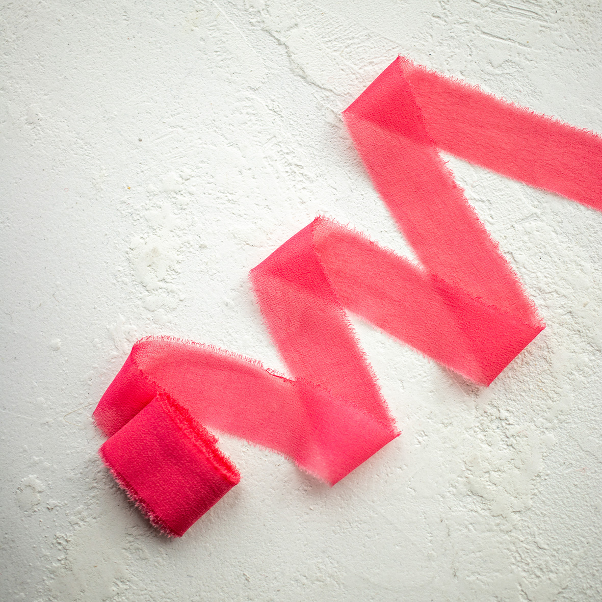 Шелковые ленты ручного окрашивания розовые