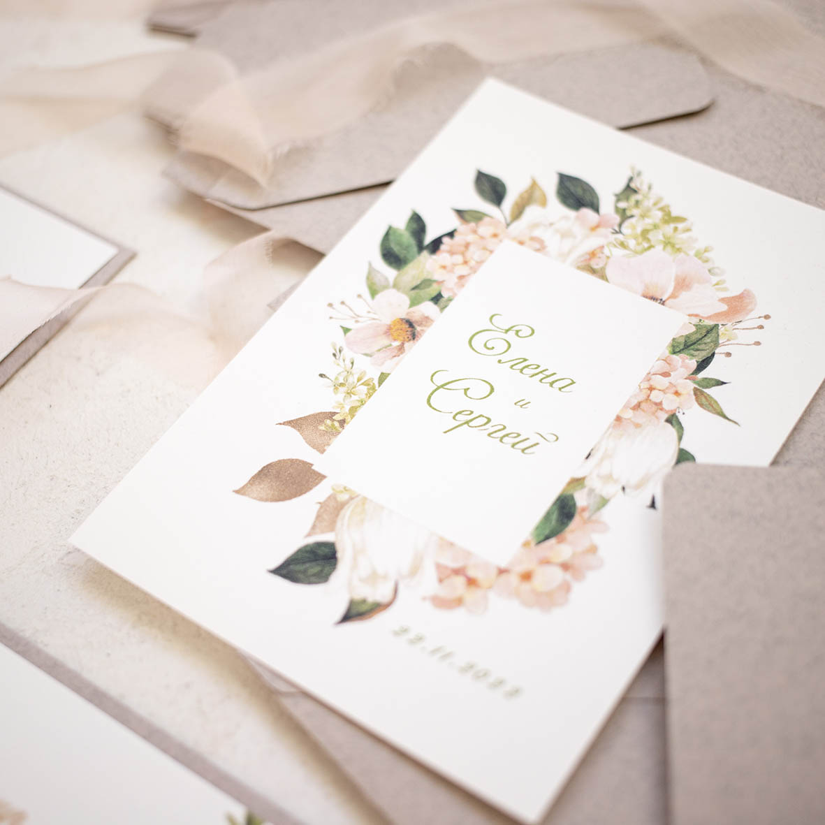 Пригласительные на свадьбу с шелковыми лентами купить