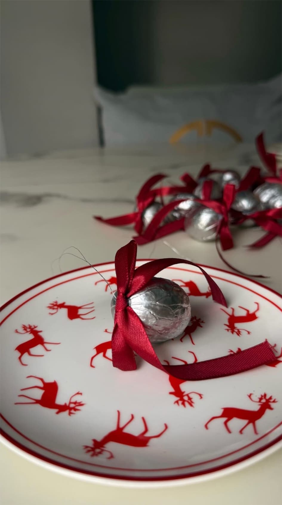 Орешки с пожеланиями - сувенир гостям или украшение на ёлку