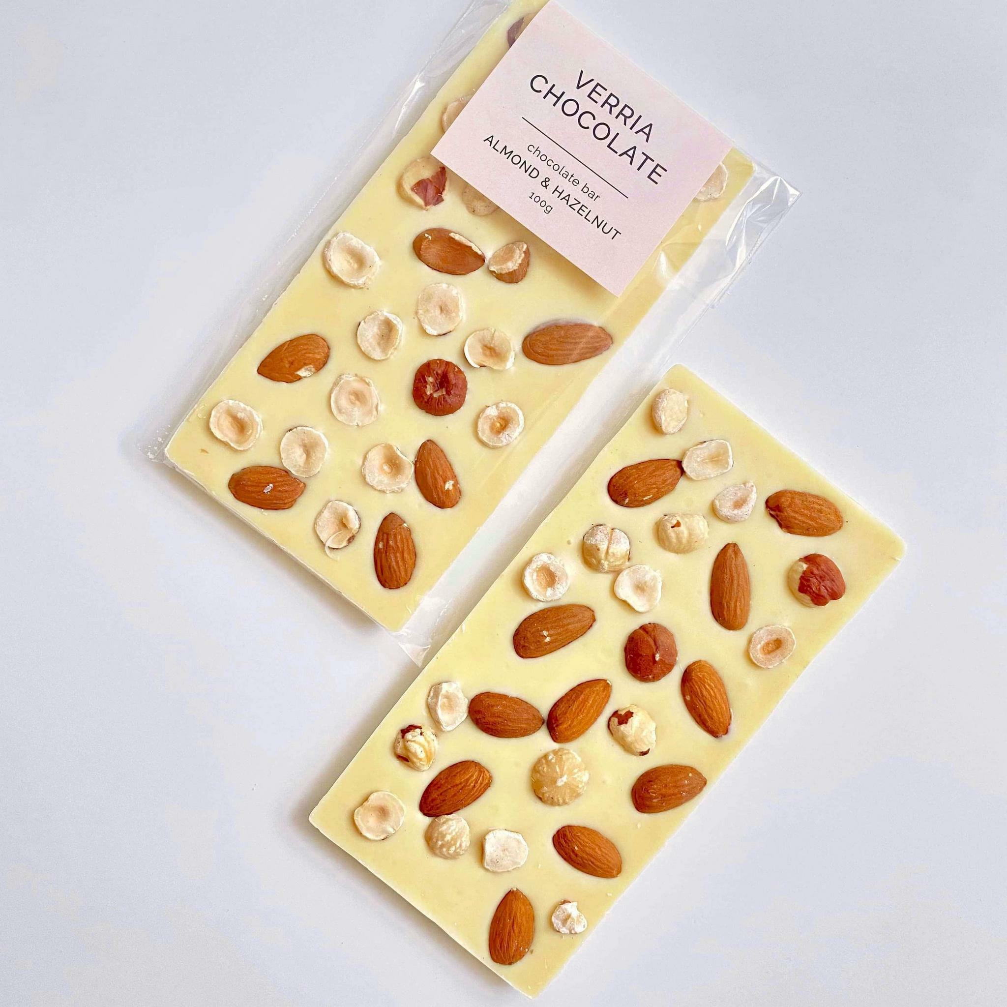 Белый шоколад 30% "ALMOND & HAZELNUT"