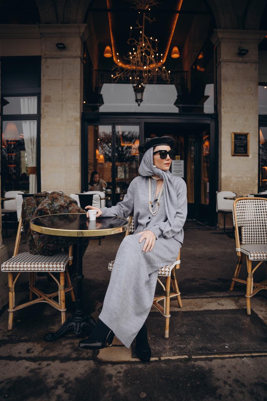 Костюм с декором кардиган и юбка макси