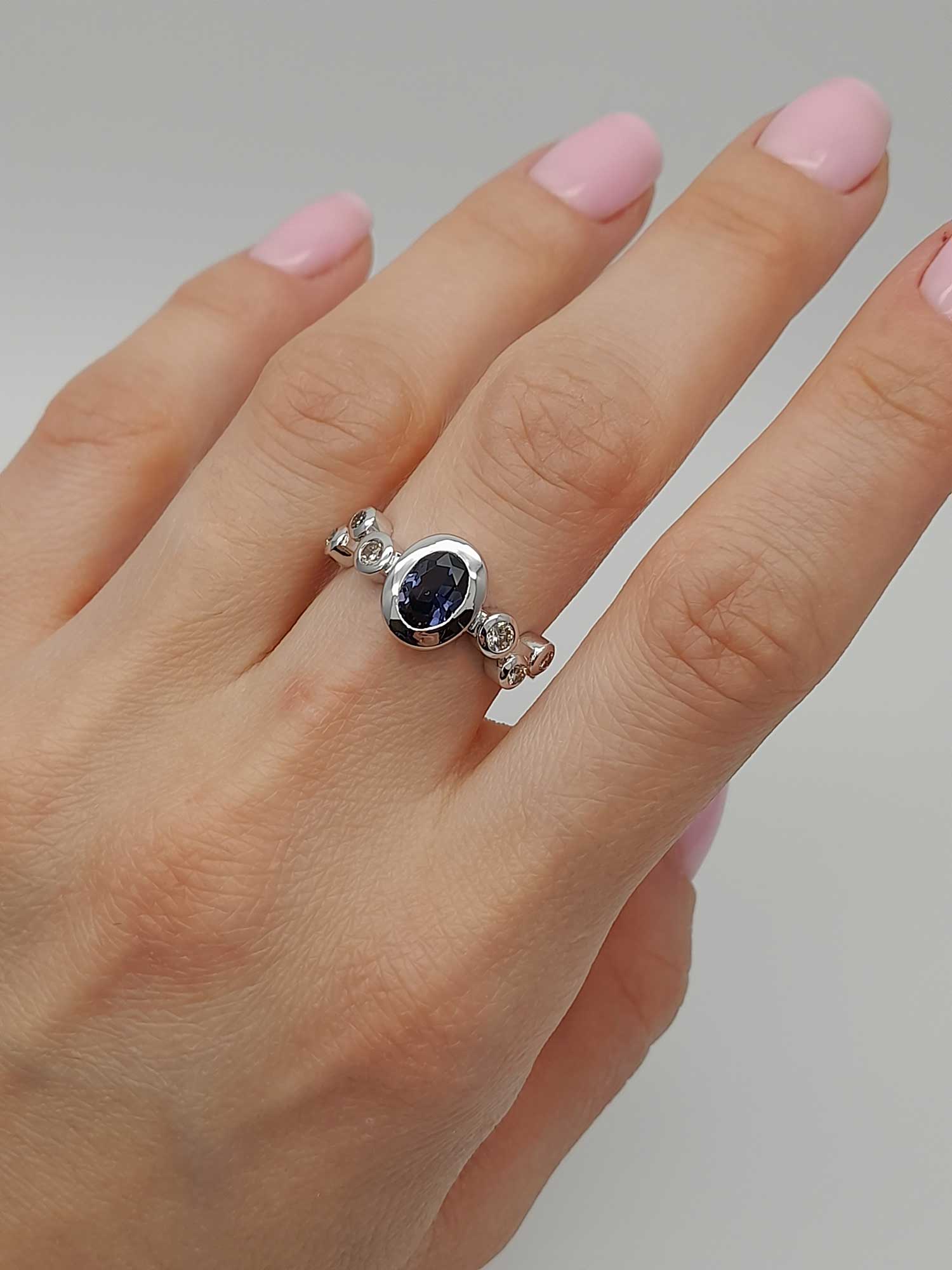 Кольцо "Око" шпинель и бриллианты