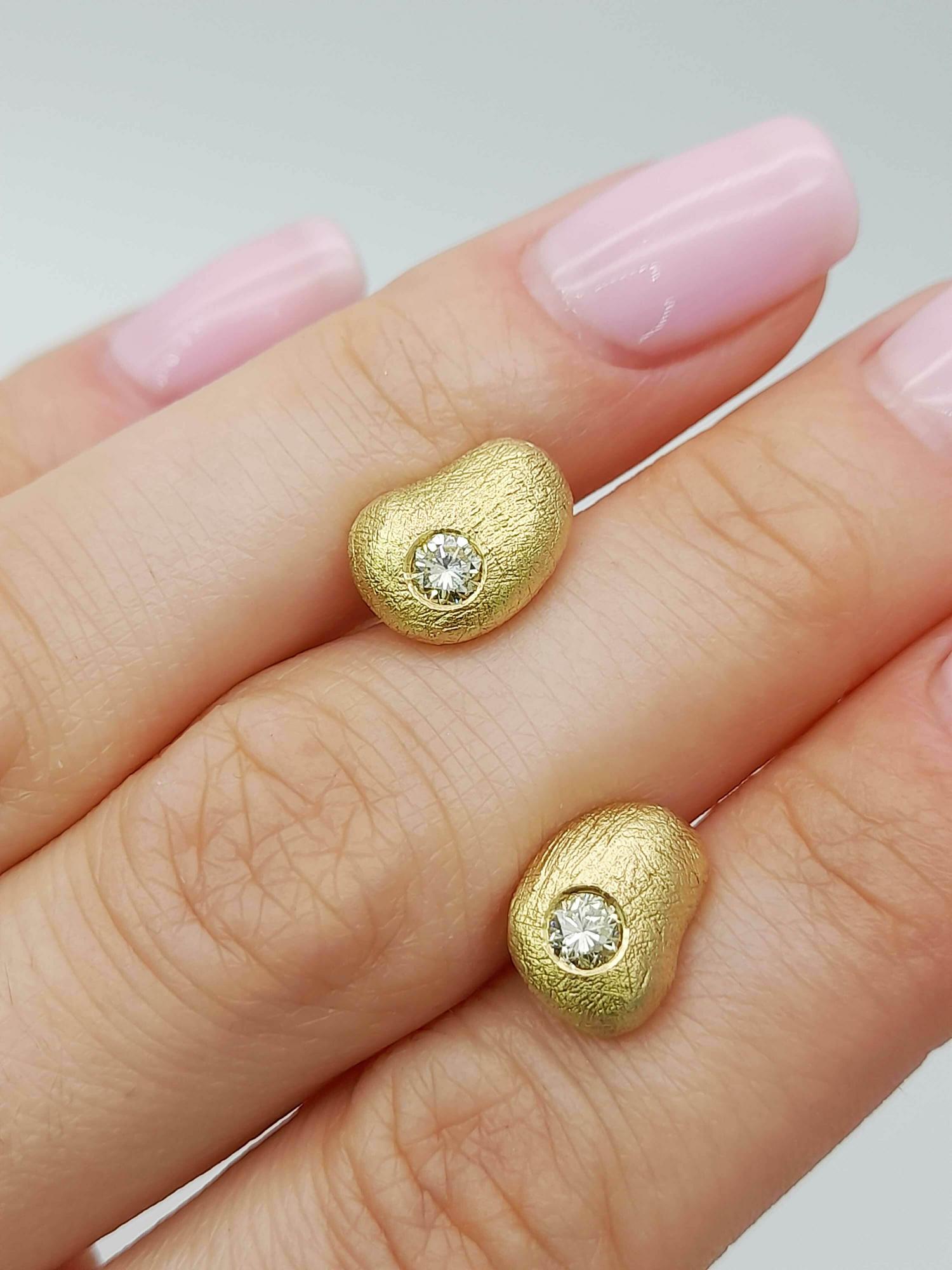 Пусеты "Бобы" с бриллиантами 0,32 карата