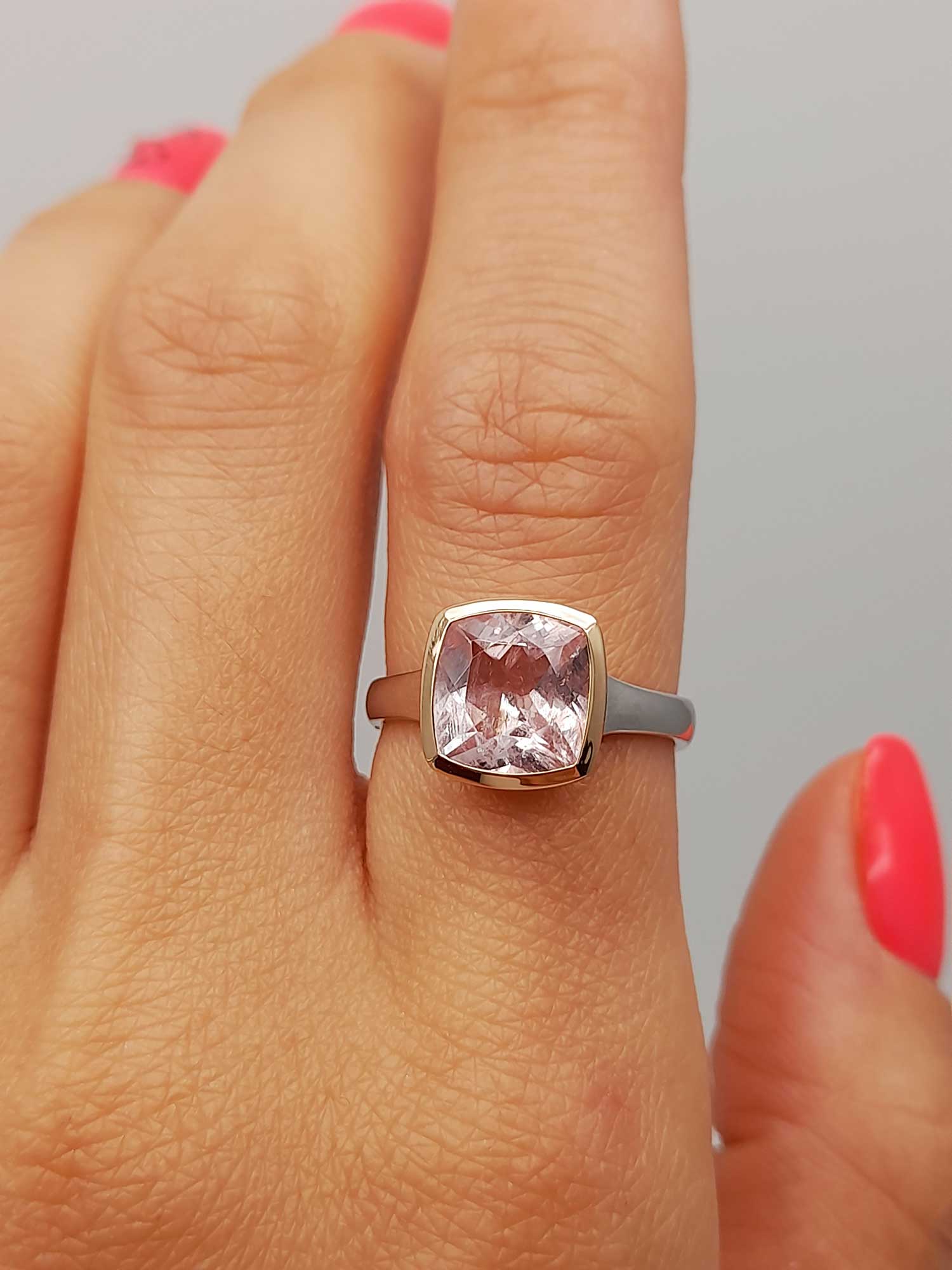 Кольцо с морганитом №3