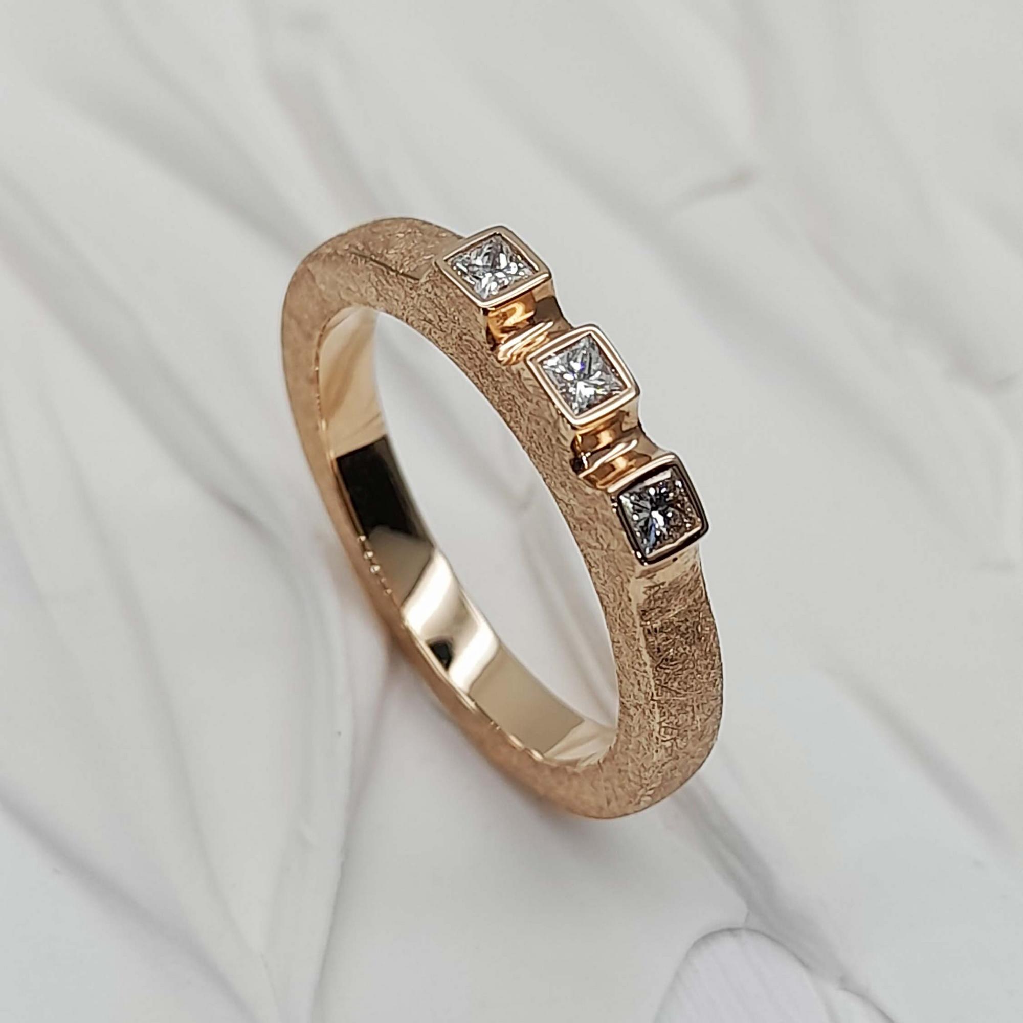 Кольцо с принцессами 0.21 карат (на заказ)