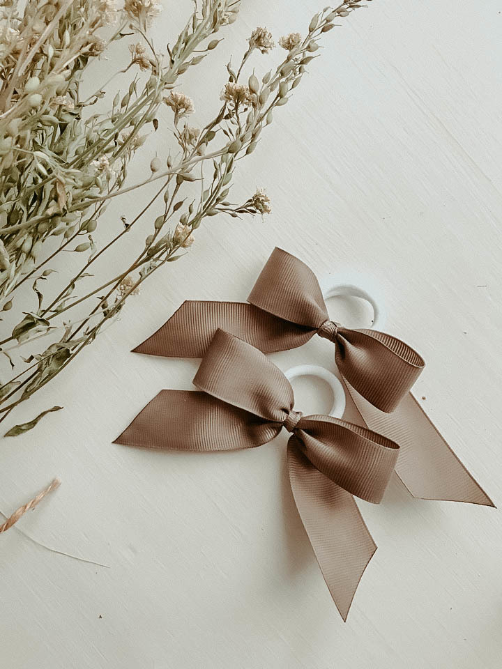 Резинка для волос бантик мокка