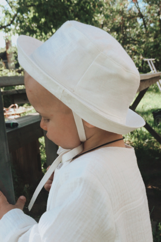 Панама из льна в белом цвете на хлопковом подкладе