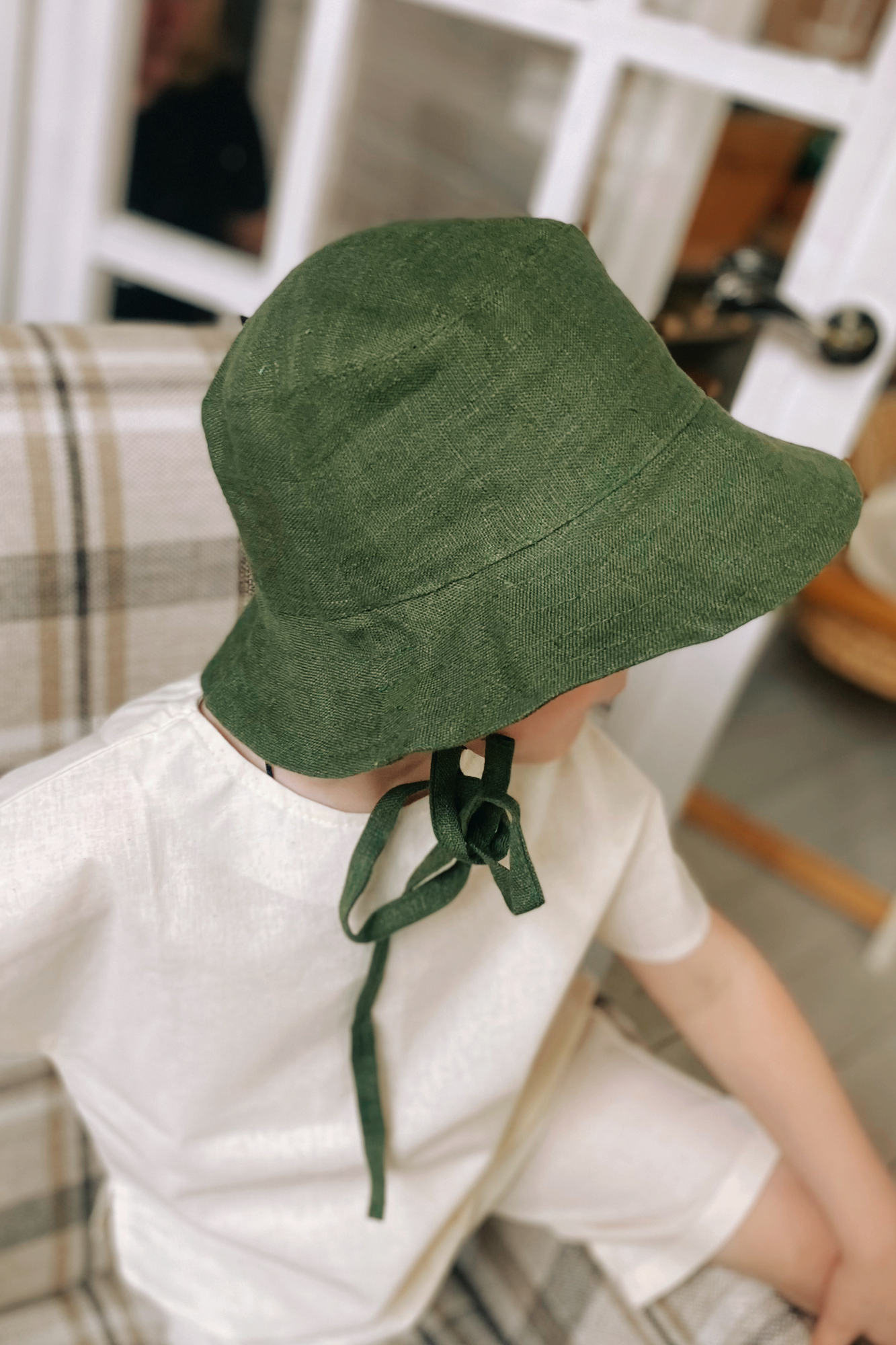 Панама из льна в цвете хаки на хлопковом подкладе