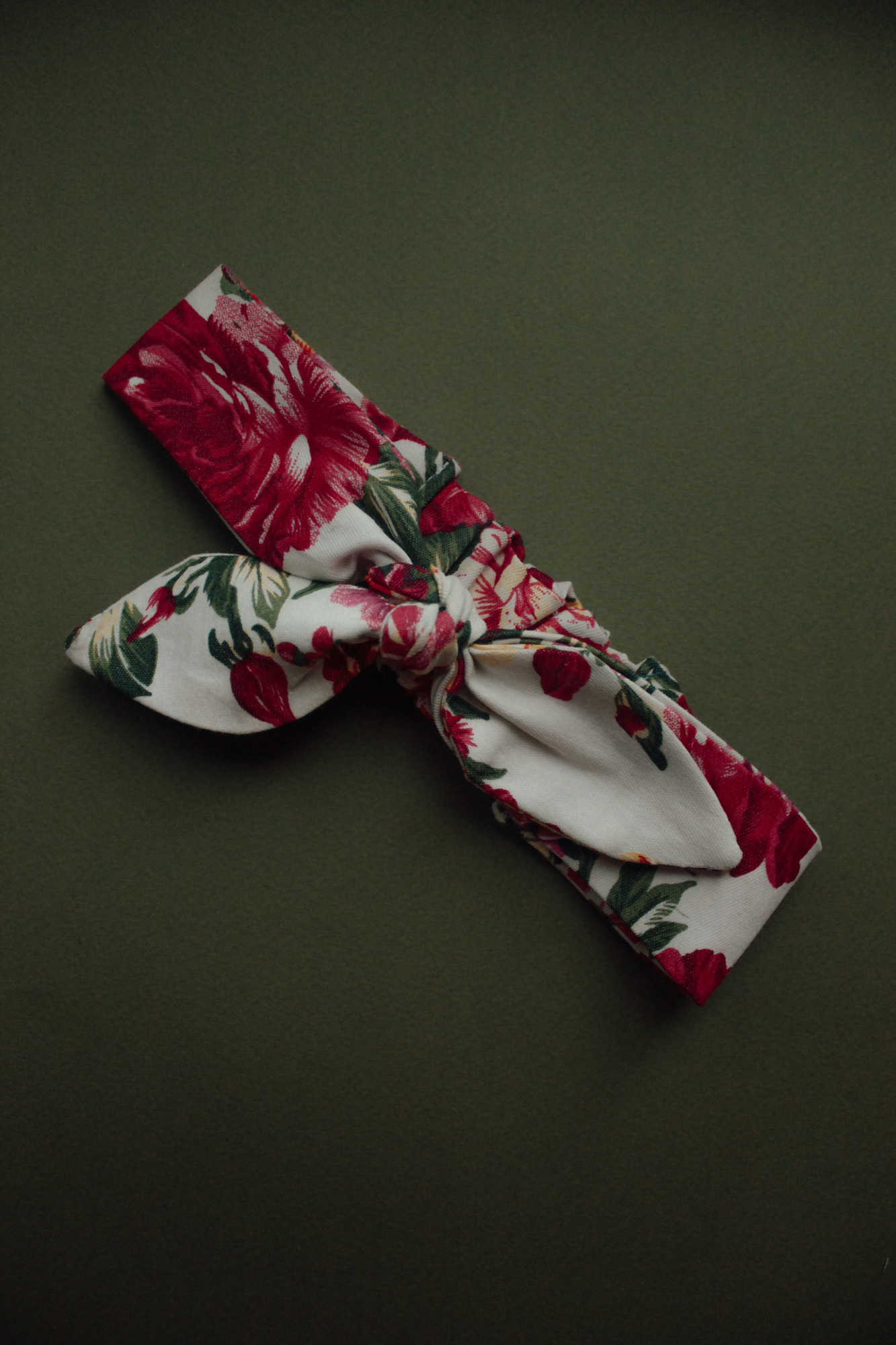 Повязка "солоха" хлопок цветы на белом