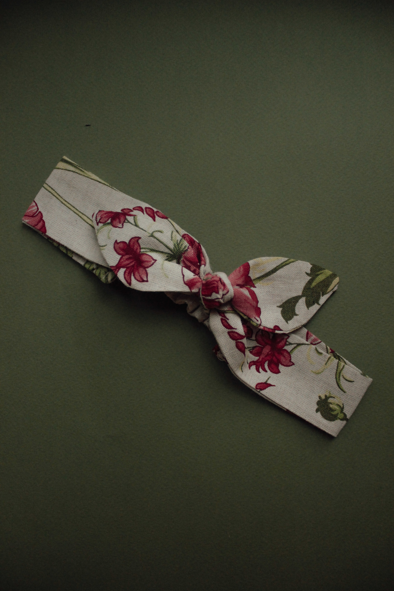 Повязка "солоха" из льна цветы на натуральном