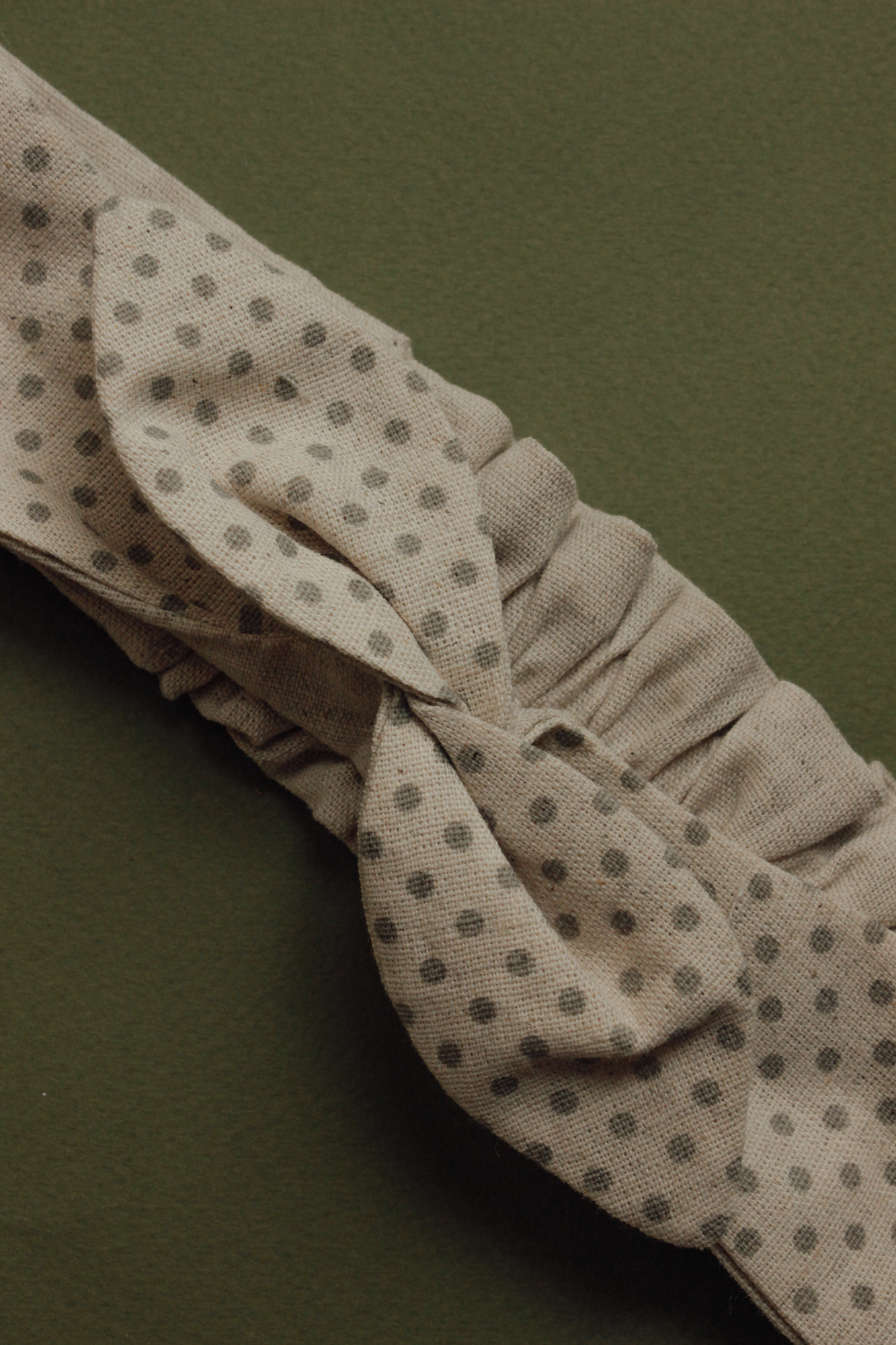 Повязка "солоха" из льна мелкий горох на натуральном + натур