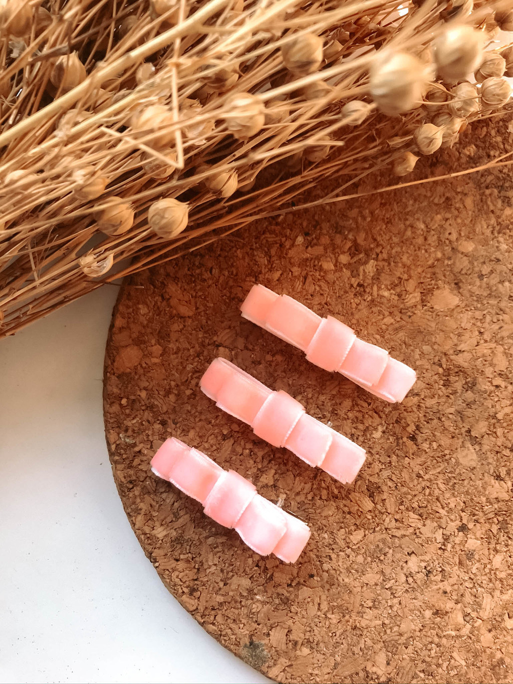 Заколка для  волос бантик розовый бархат