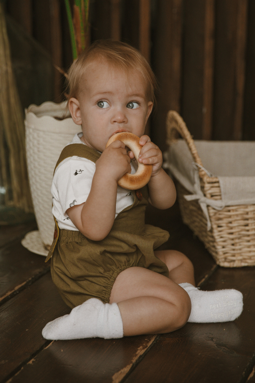 Ромпер хлопковый на пуговках хаки