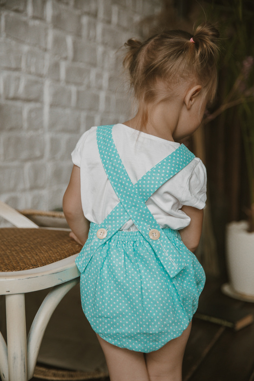 Ромпер хлопковый на пуговках голубой в белый горошек
