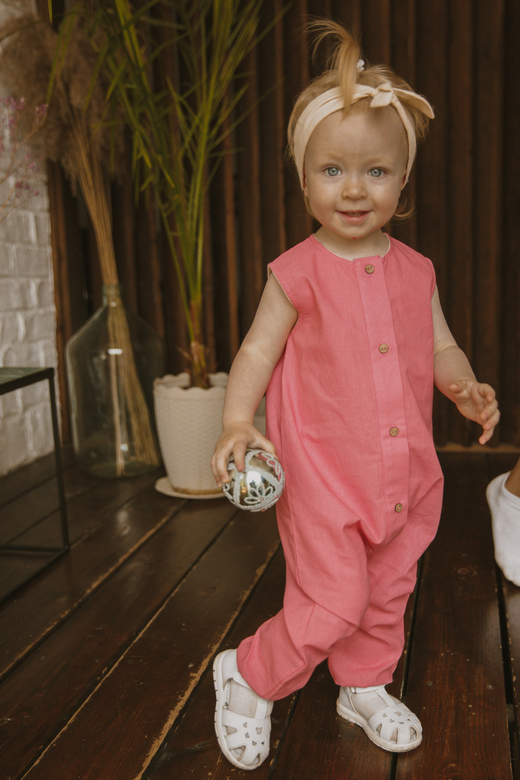 Комбинезон без рукавов из льна розовый