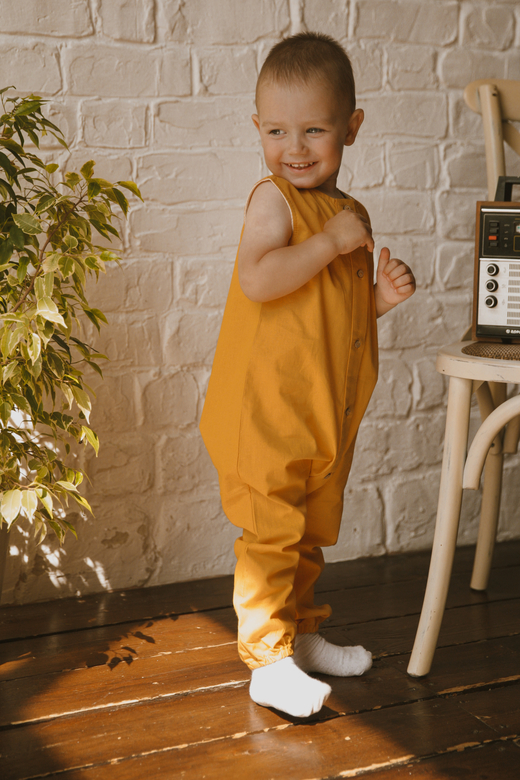 Комбинезон без рукавов из хлопка горчица