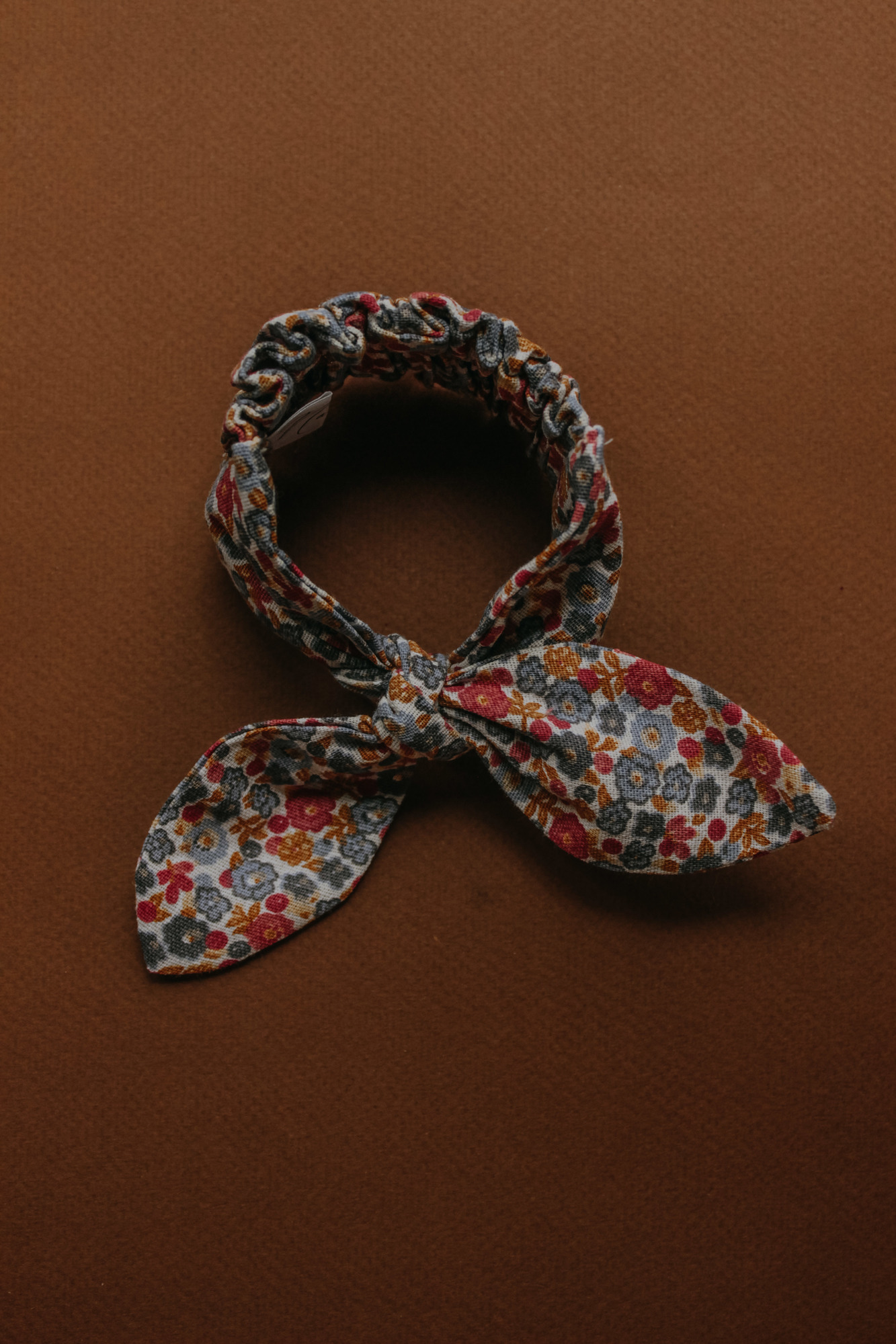 Резинка для волос на пучок лён цветы поляна