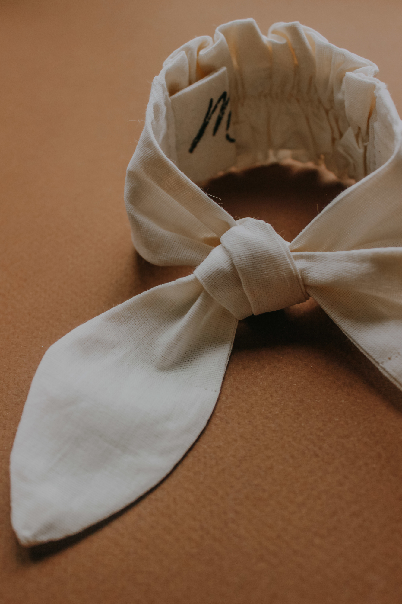 Резинка для волос на пучок натур