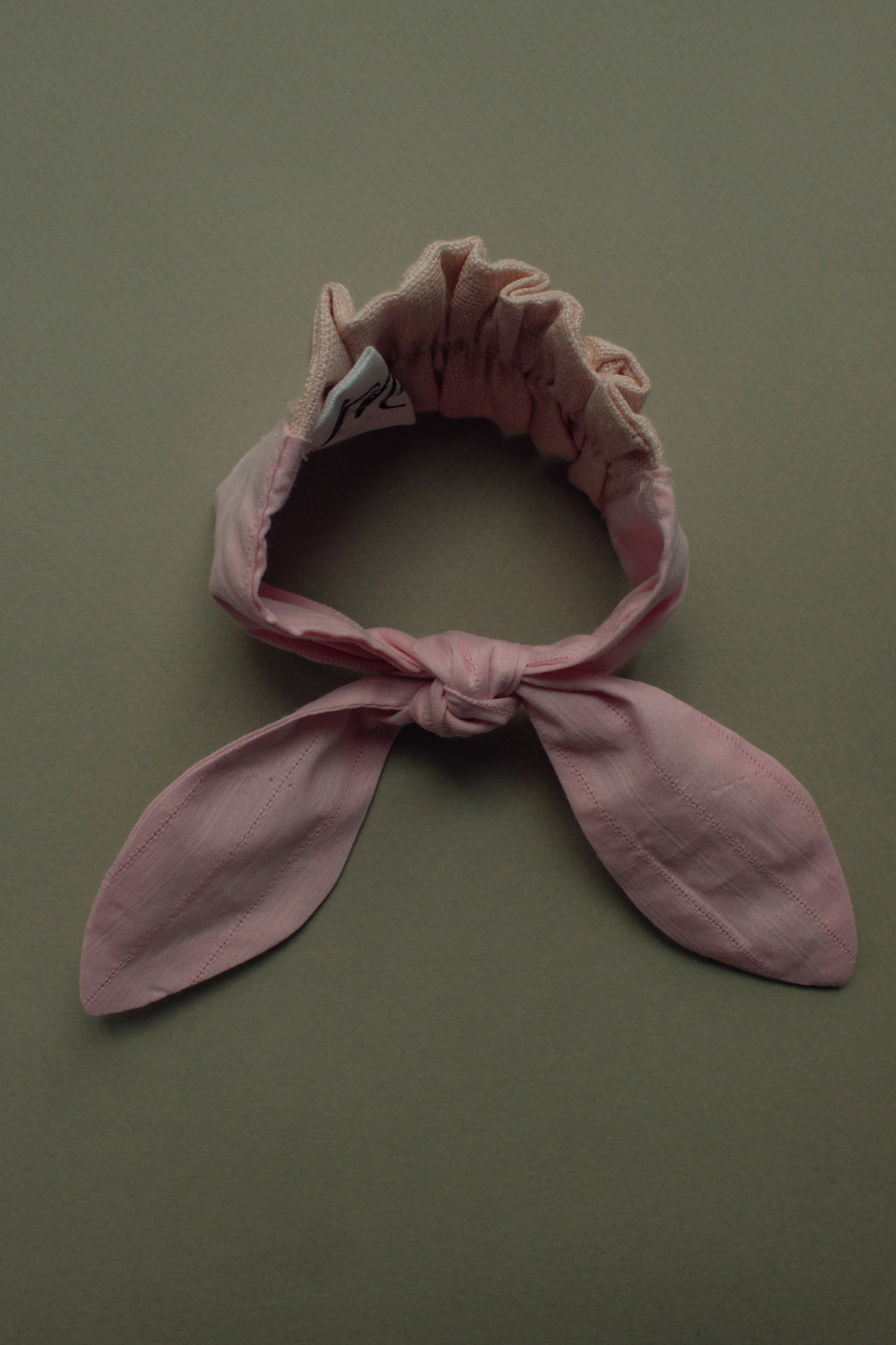Резинка для волос на пучок хлопок розовый