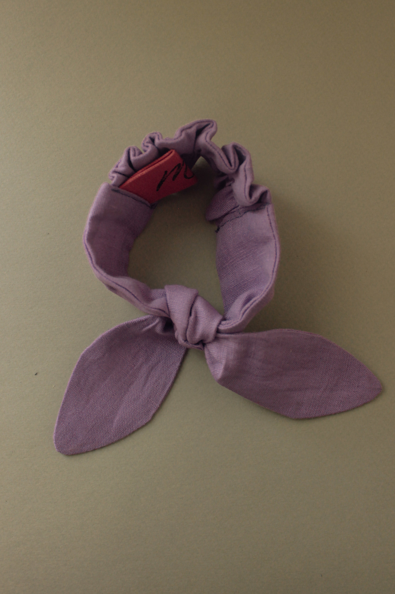 Резинка для волос на пучок лён светло-фиолетовый