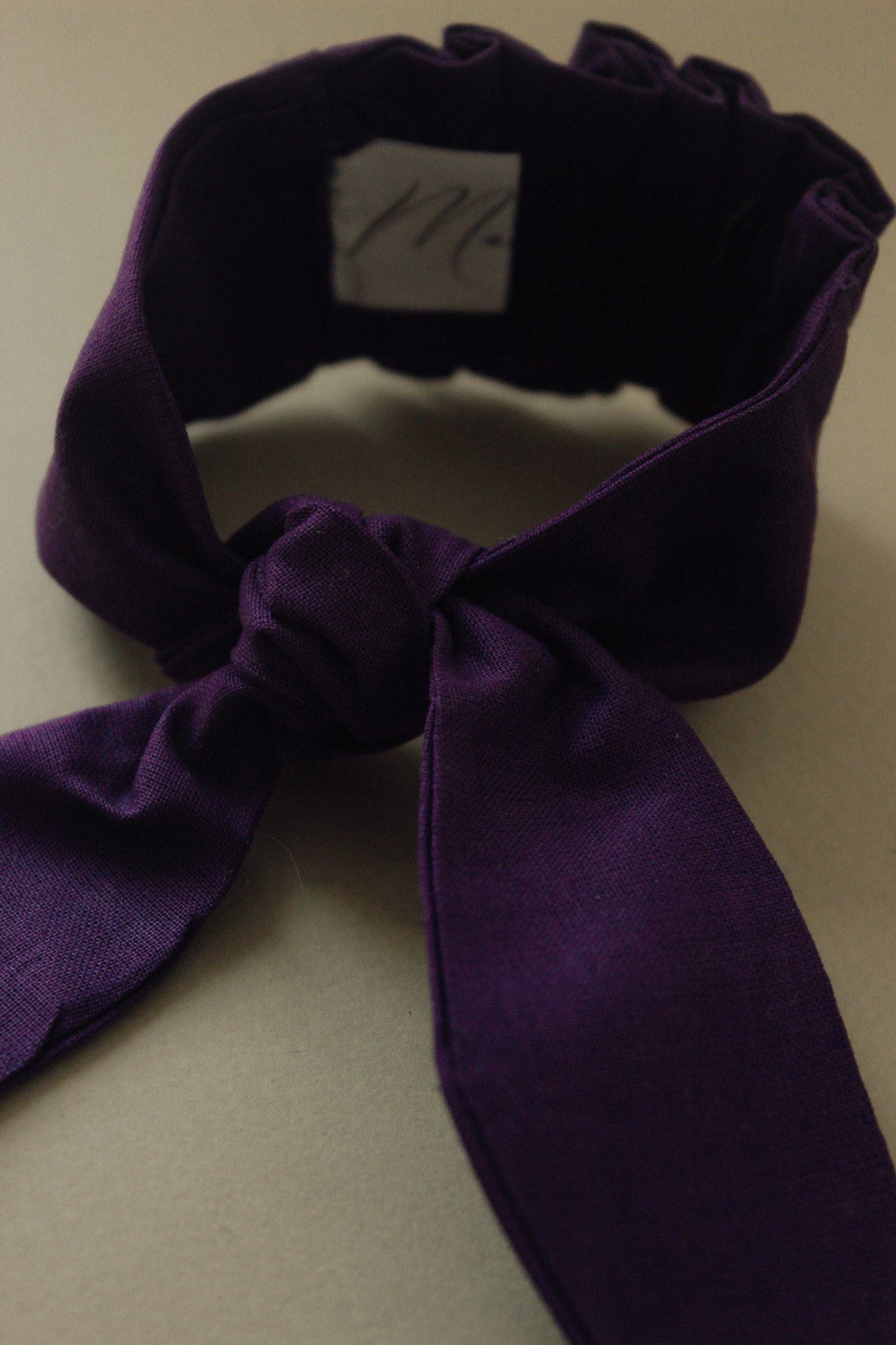 Резинка для волос на пучок лён тёмная фиалка