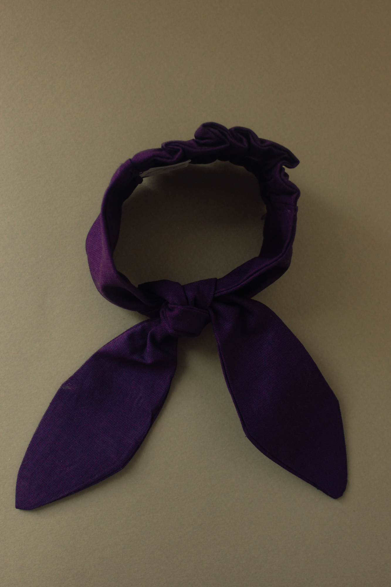 Резинка для волос на пучок лён тёмная фиалка