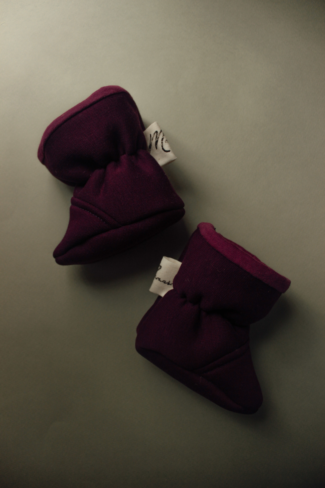 Пинетки из футера баклажан