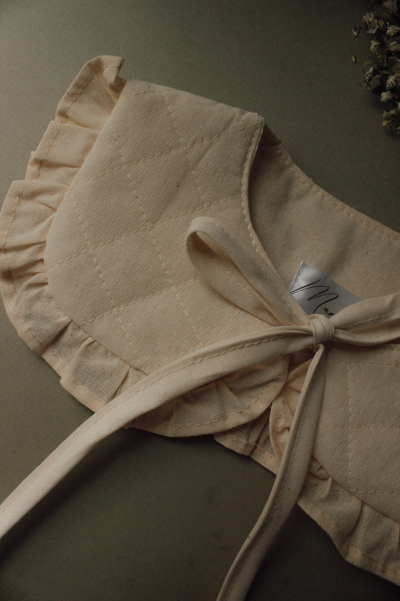 Воротник стёганый из хлопка натур с  оборкой