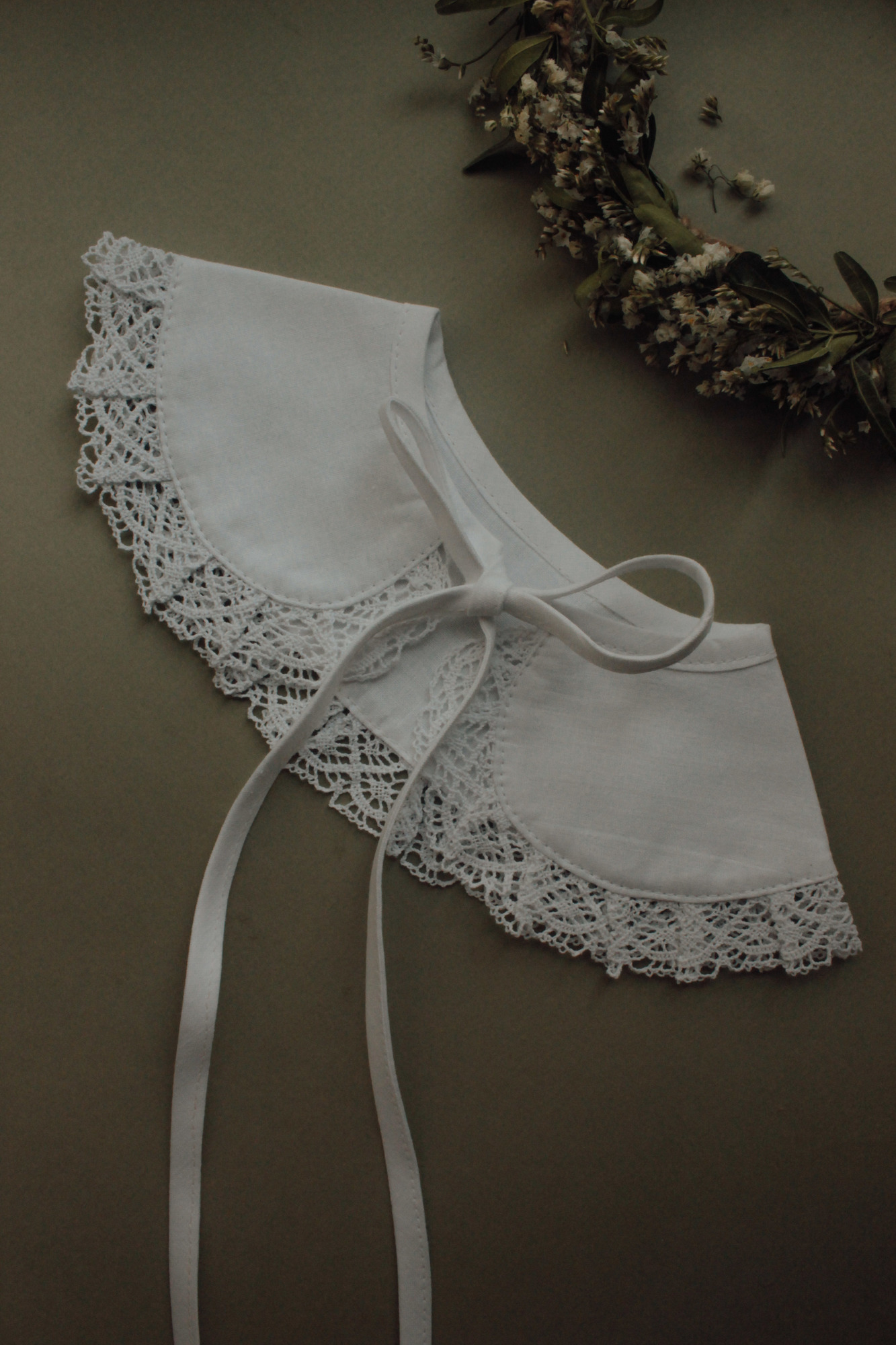 Воротник из хлопка белый с кружевной оборкой