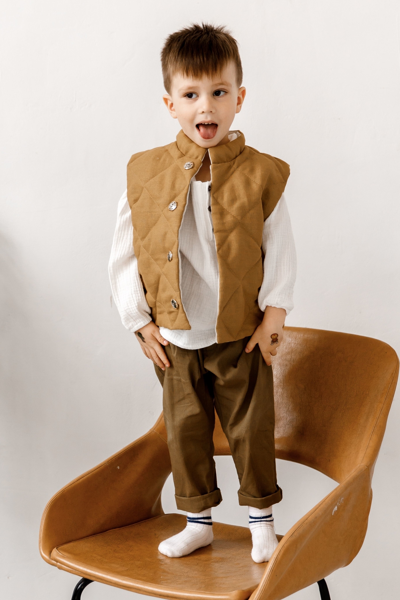 Жилет двухсторонний стёганный унисекс хлопок/лён песочный