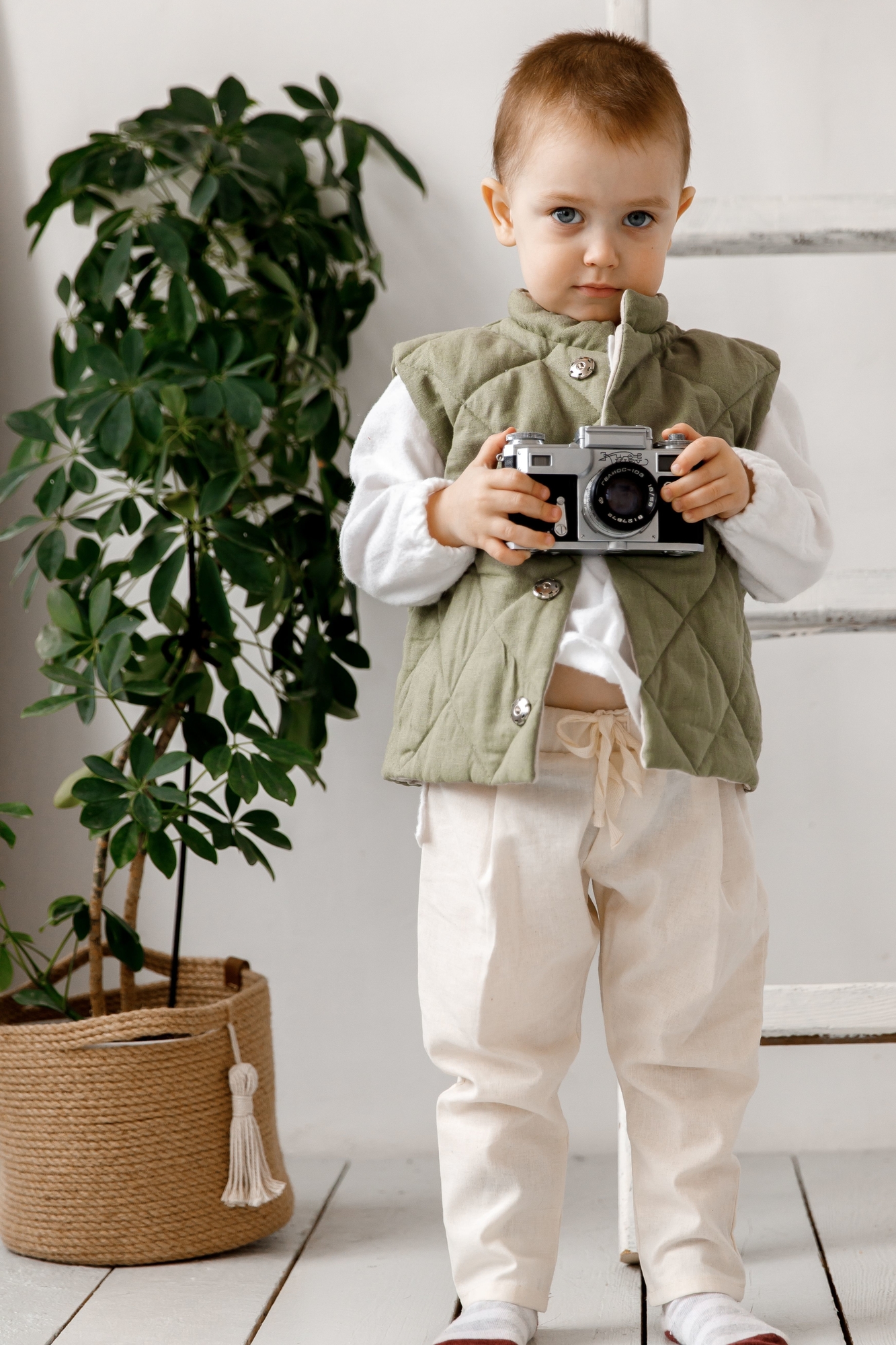 Жилет двухсторонний стёганный унисекс лён пыльно-зелёный