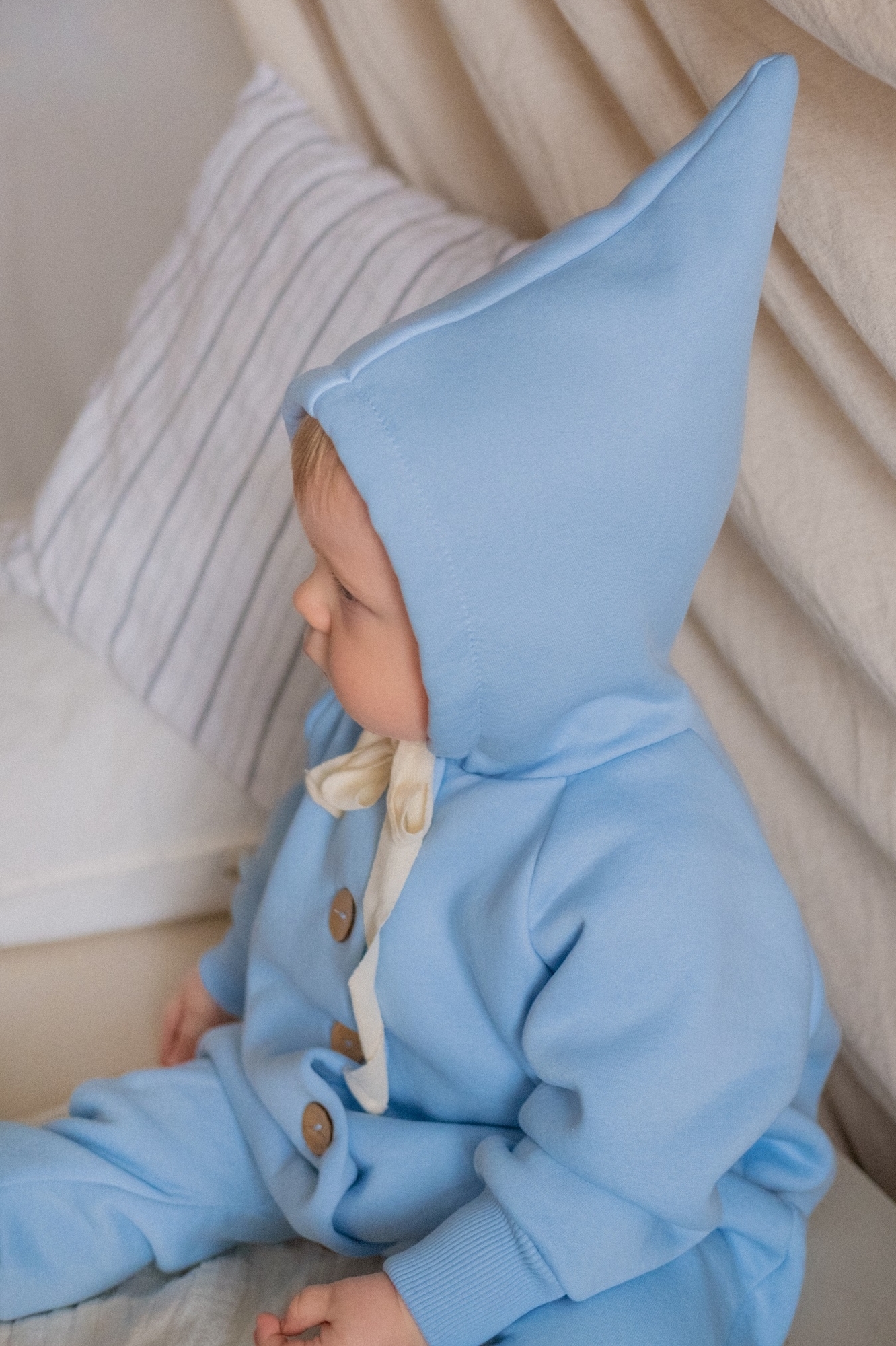 Комбинезон из футера с начёсом светло-голубой
