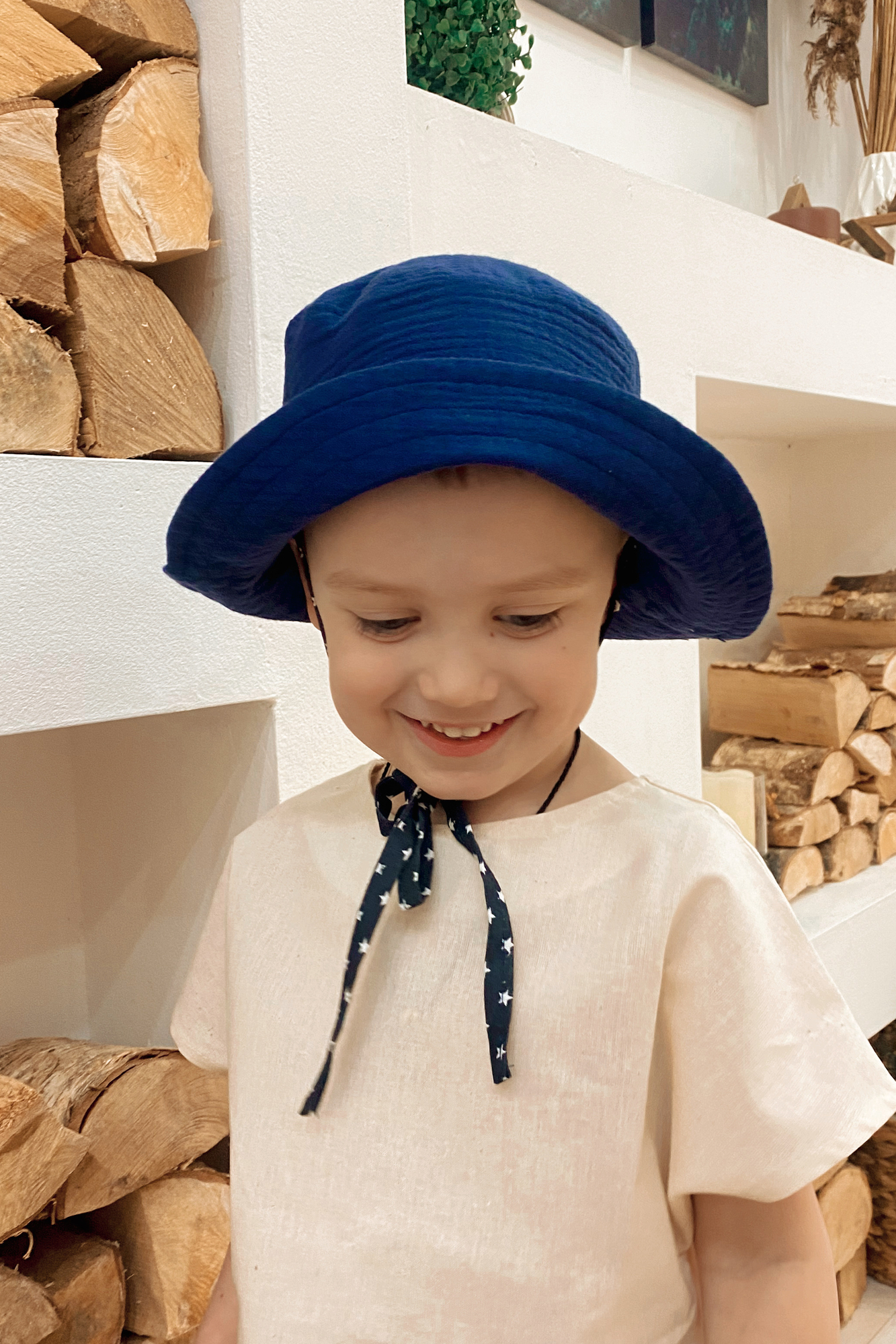 Панама из муслина темно-синяя на хлопковом подкладе