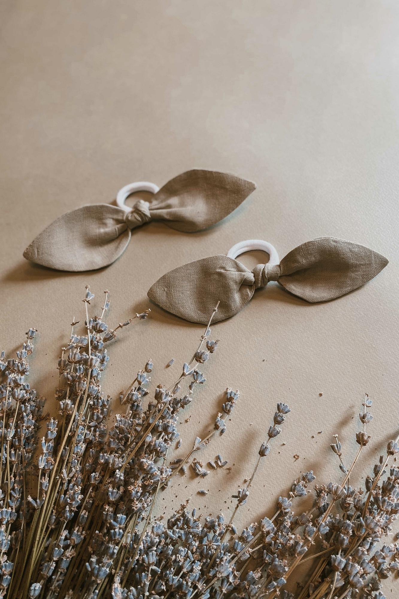 Резинка-бантик из льна натурального