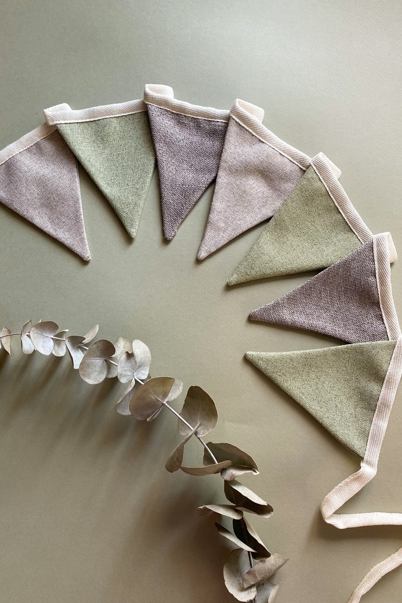 Флажки из плотного льна эвкалипт/беж/крем на хлопковой ленте