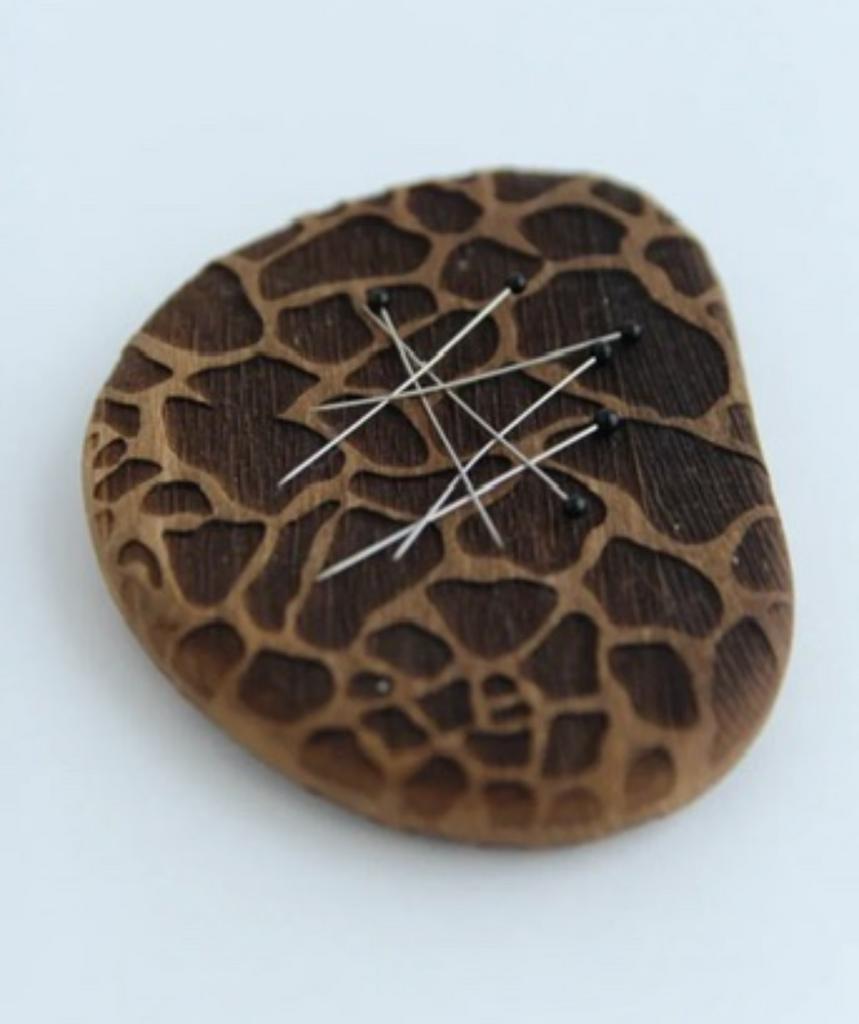 Игольница SAFARI