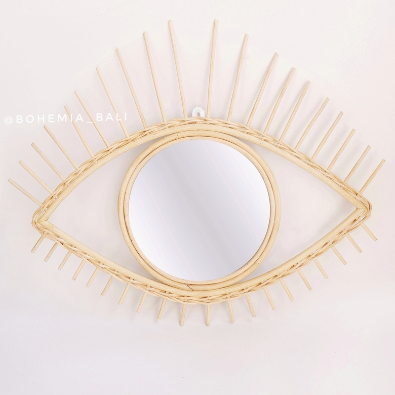 Зеркало из ротанга глаз