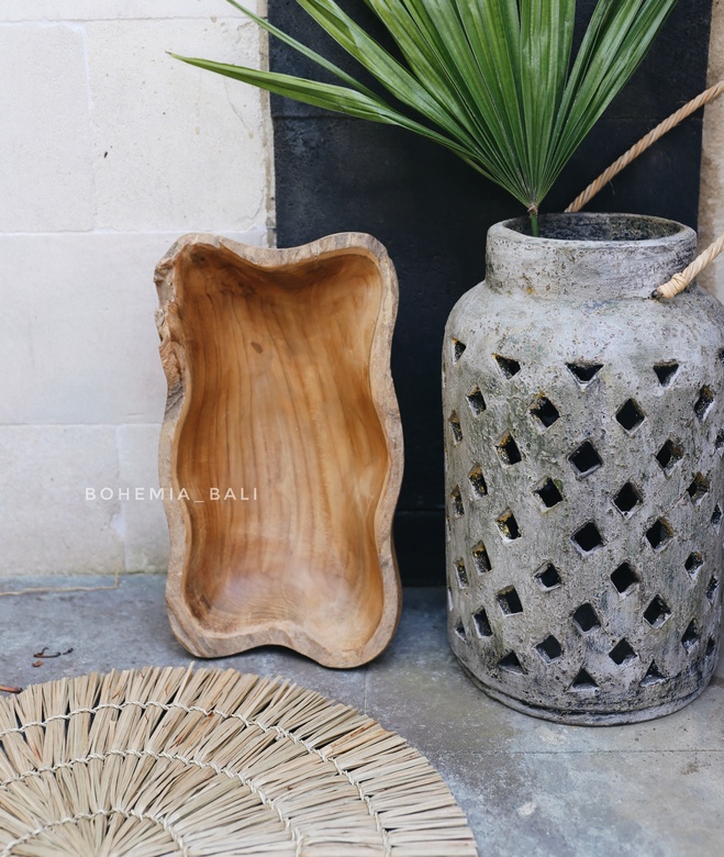 Блюдо из дерева тик