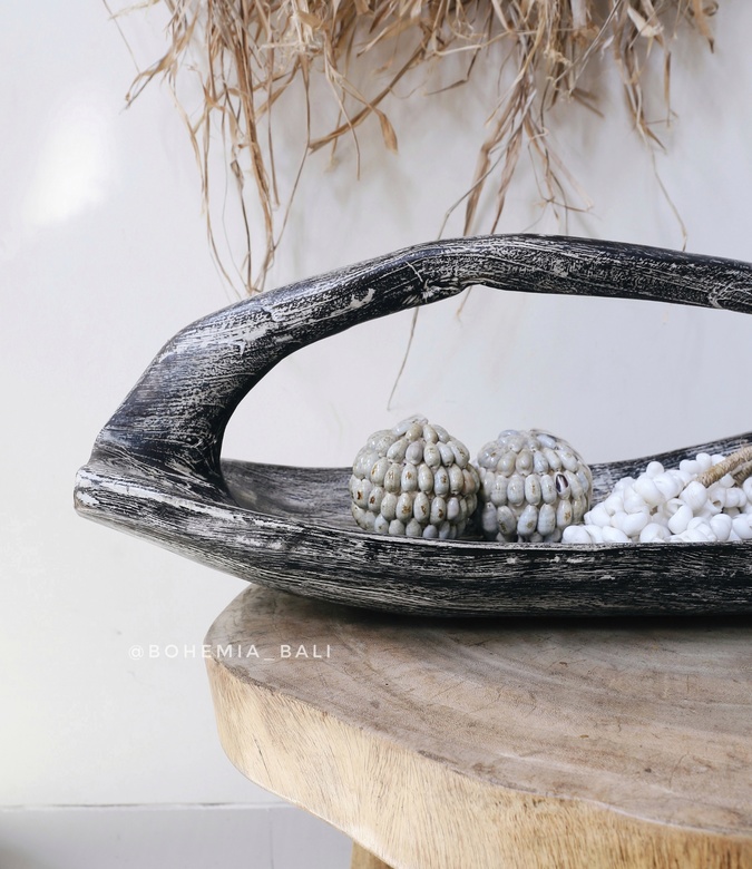 Ваза черная из дерева тик