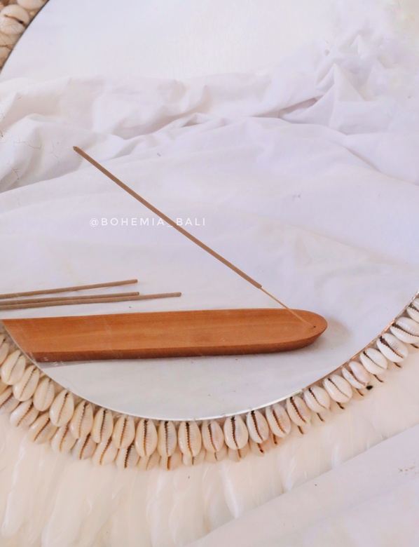 Подставка под благовония из дерева тик