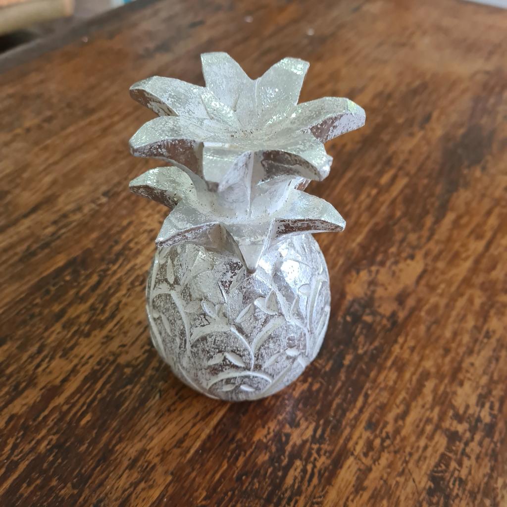 Ананас статуэтка