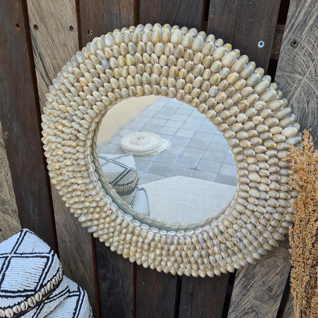 Зеркало 72 Ракушки бежевые