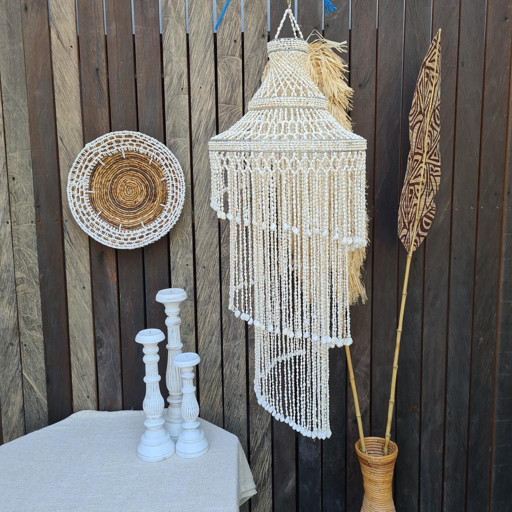 Люстра 7 белые ракушки 40х120