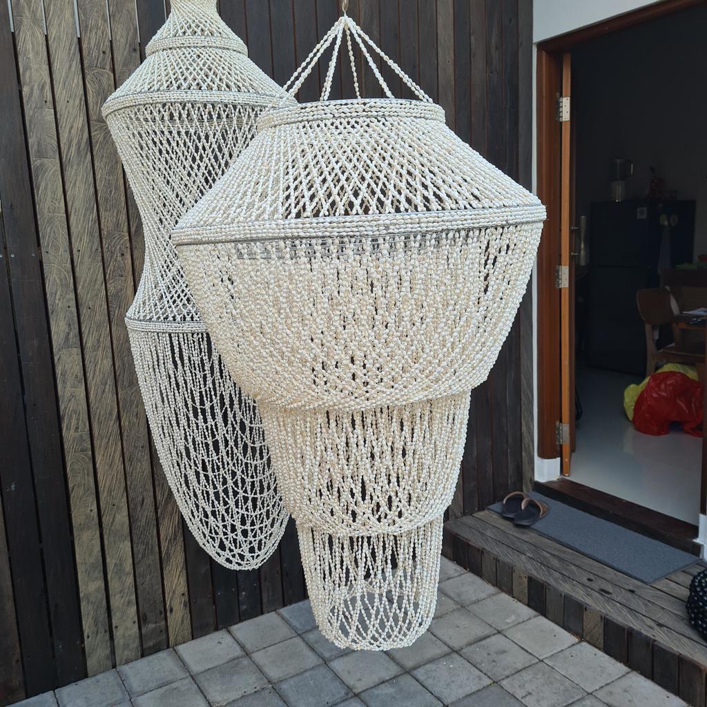 Люстра 8 белый ракушки 70х130