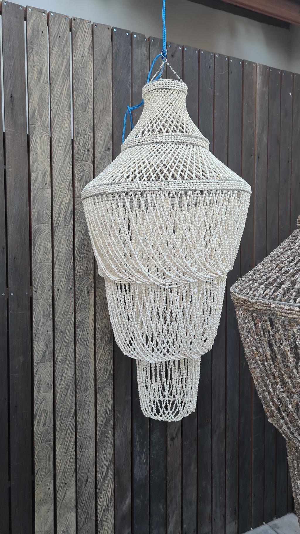 Люстра 10 белые ракушки 60х120