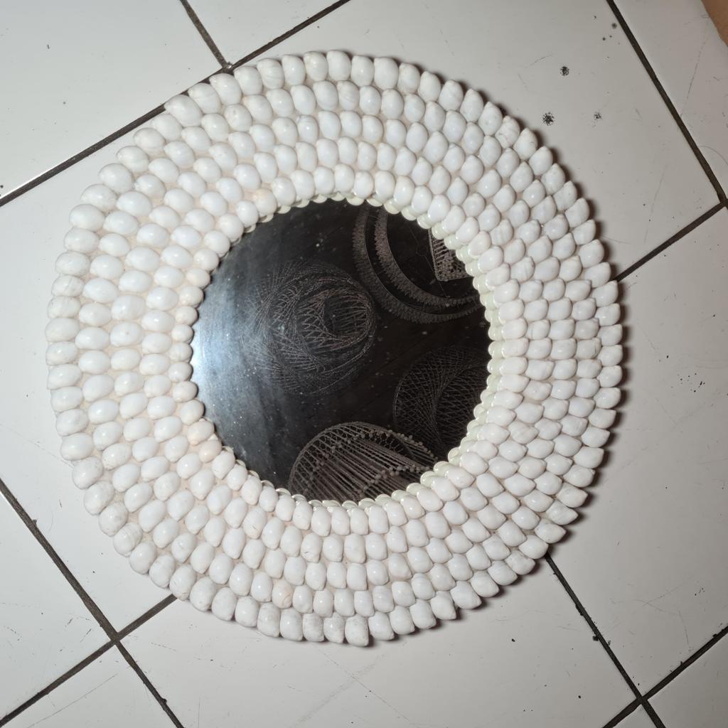 Зеркало 82 Белые ракушки Д43