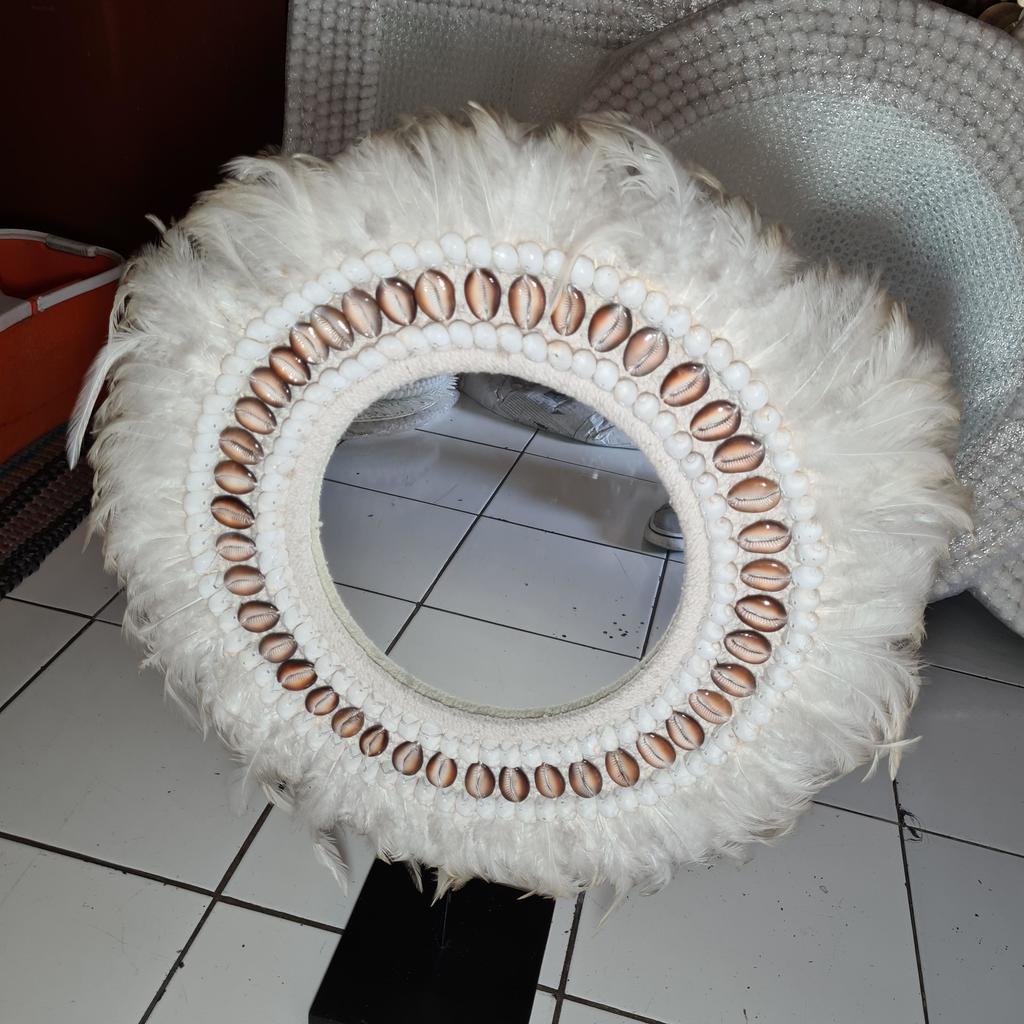 Зеркало 99 Ракушки с перьями Д50