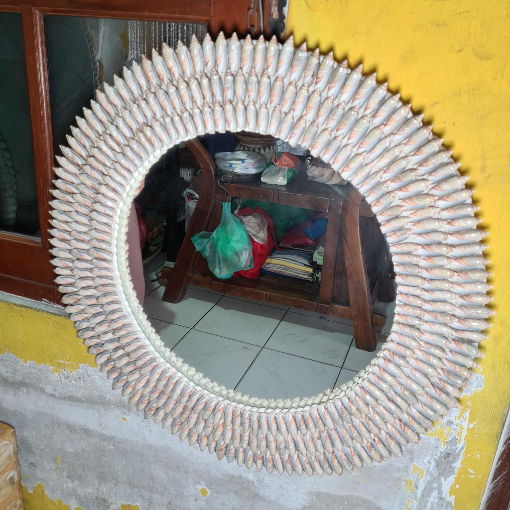 Зеркало 118 Ракушки вытанутые Д60