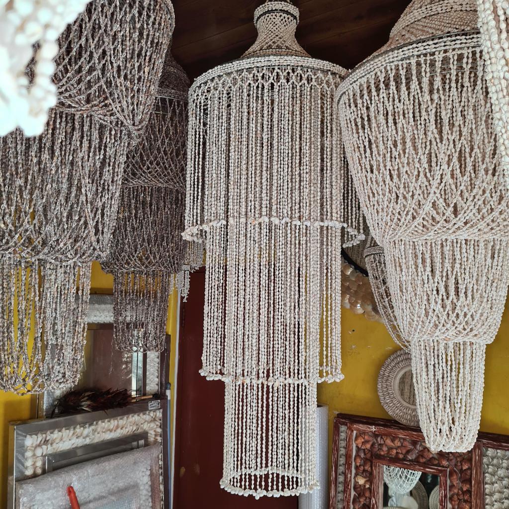 Люстра 29 Белые ракушки 50х140