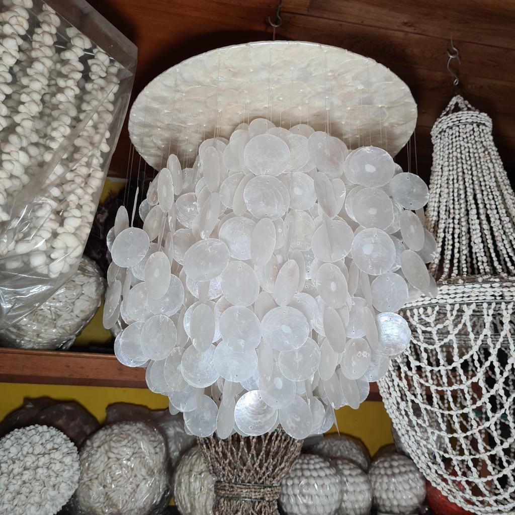 Люстра 41 Поющие ракушки шар 50х50